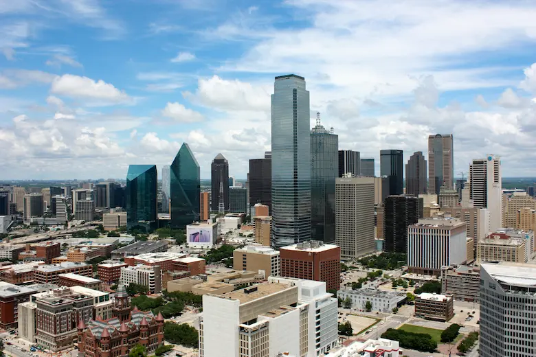 Dallas skyline representing the local real estate market for homeowners wanting to sell their Dallas house fast for cash to Best Texas House Buyers